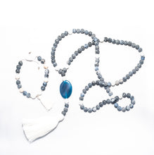 Load image into Gallery viewer, Handmade Blue Agaat Opal, Blue Earth beads Mala

